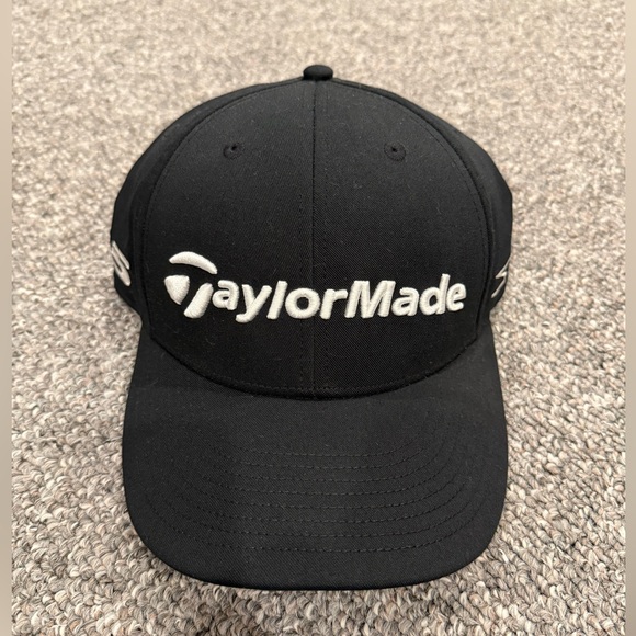 TaylorMade SnapBack Hat - Picture 1 of 3